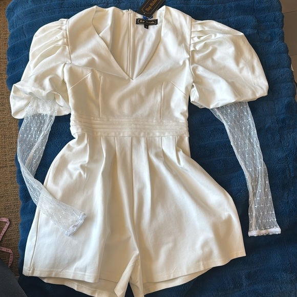 CHIC LONG SLEEVE WITH PUFF SLEEVE PLEATED FRONT ROMPER WHITE NEW NWT SZ S mesh - Picture 4 of 12
